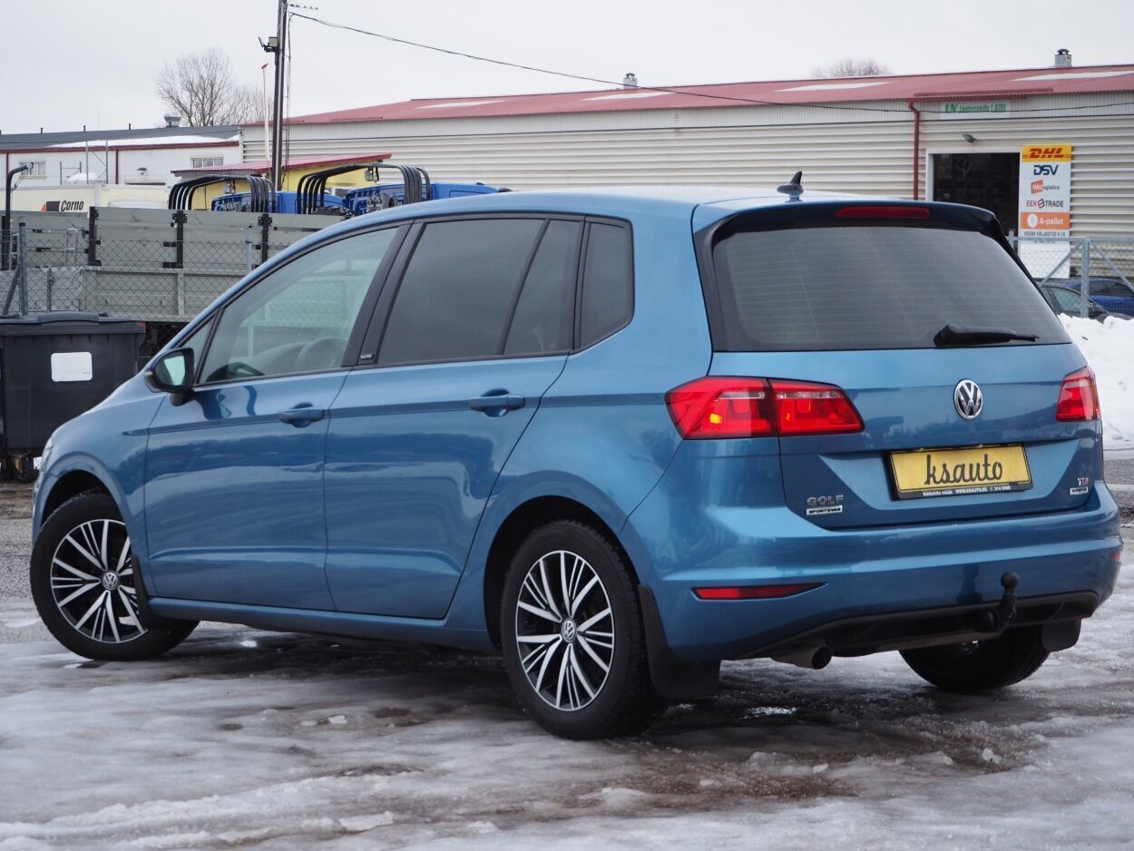 Volkswagen Golf Sportsvan used cars Autoportaal