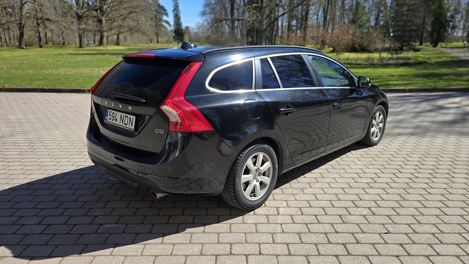 Volvo V60 2011, photo 4/13