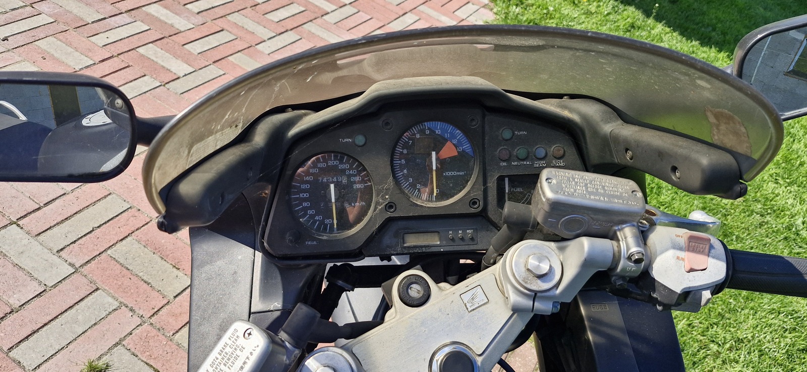 Honda VFR 750F 1991, kuva 3/6