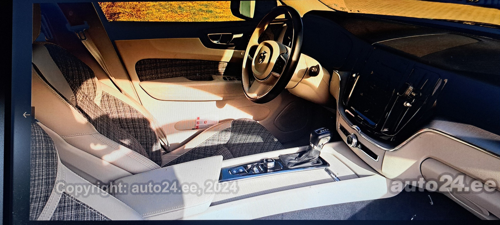 Volvo XC60 2019, kuva 2/4