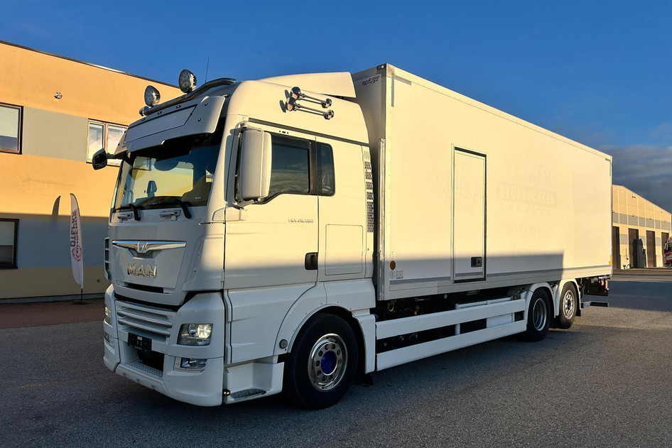 MAN TGX, 2018, 368 kW, diesel, automatic