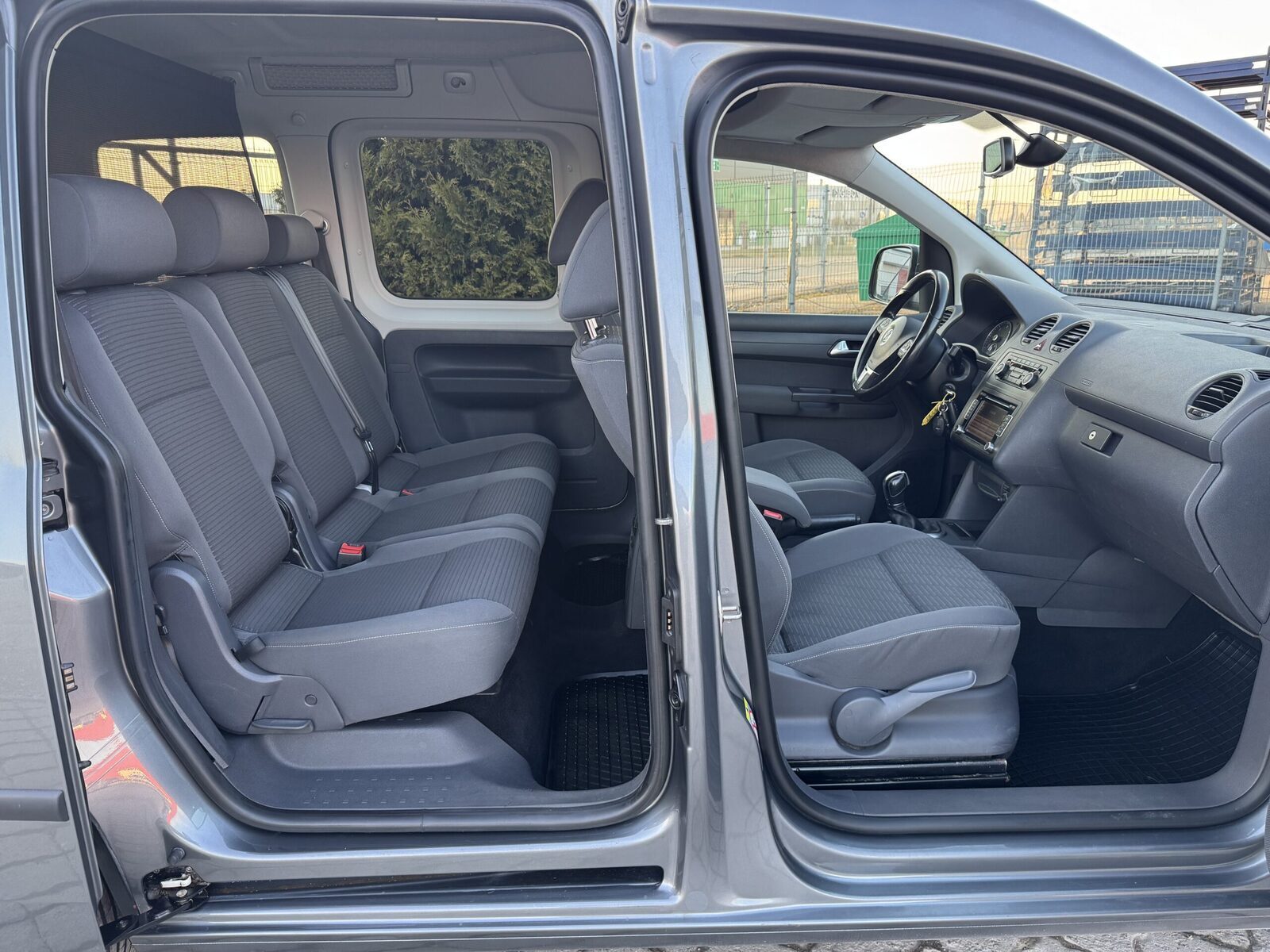 Volkswagen Caddy 2013, photo 6/11