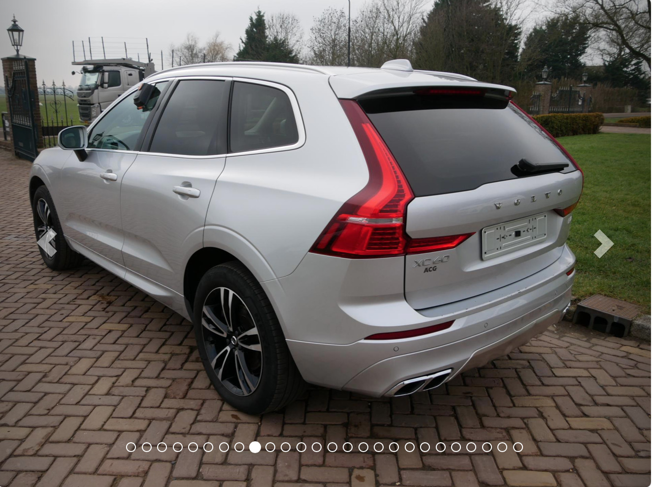 Volvo XC60 2020, photo 3/9