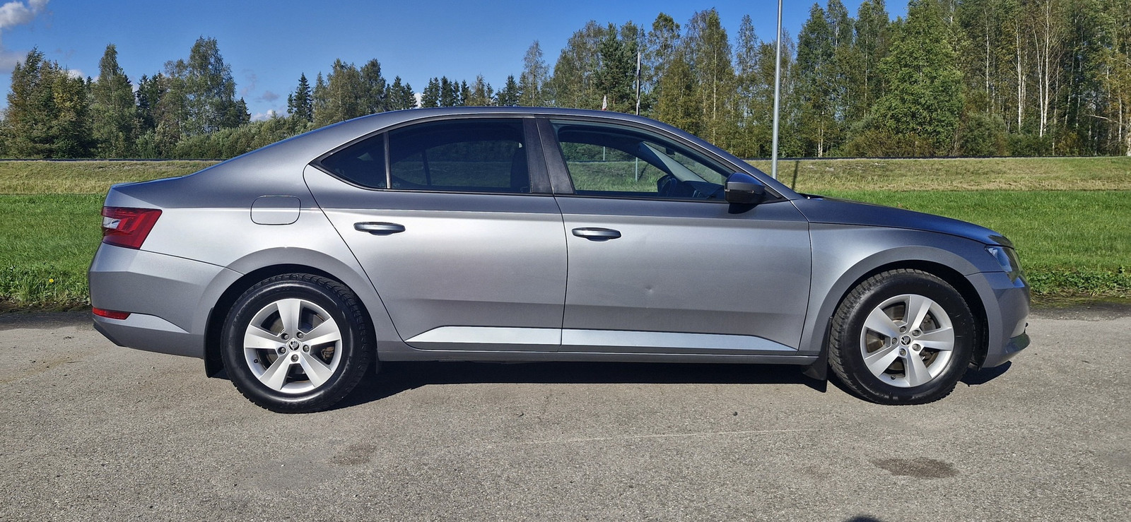 Škoda Superb 2016, kuva 7/16