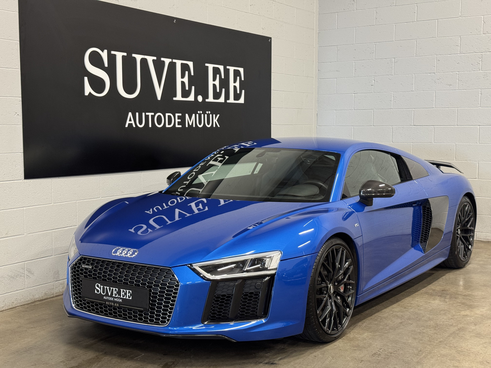 Audi R8 V10 Quattro 5.2 CSPA 449kW