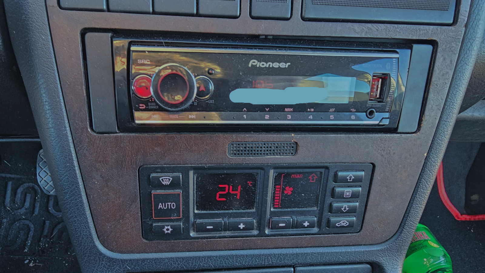 Audi A4 1995, photo 5/6