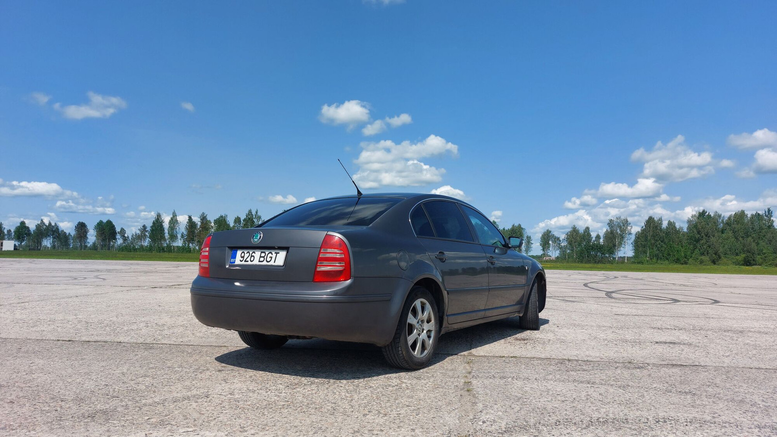 Škoda Superb 2003, photo 5/11