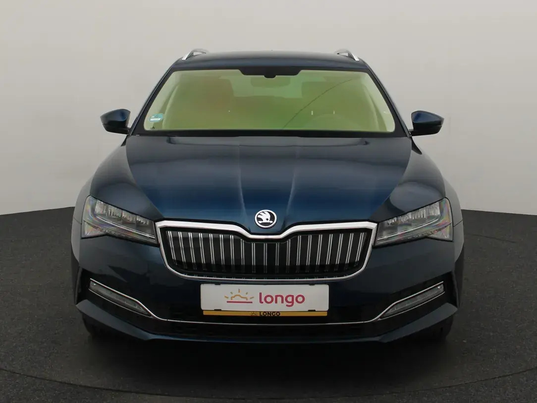 Škoda Superb 2021, photo 3/36