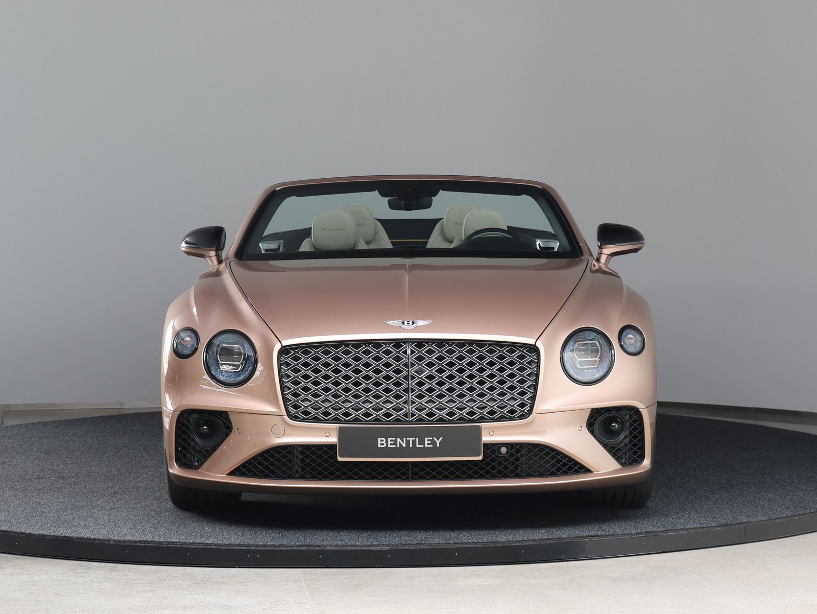 Bentley Continental GTC 2024, kuva 3/18