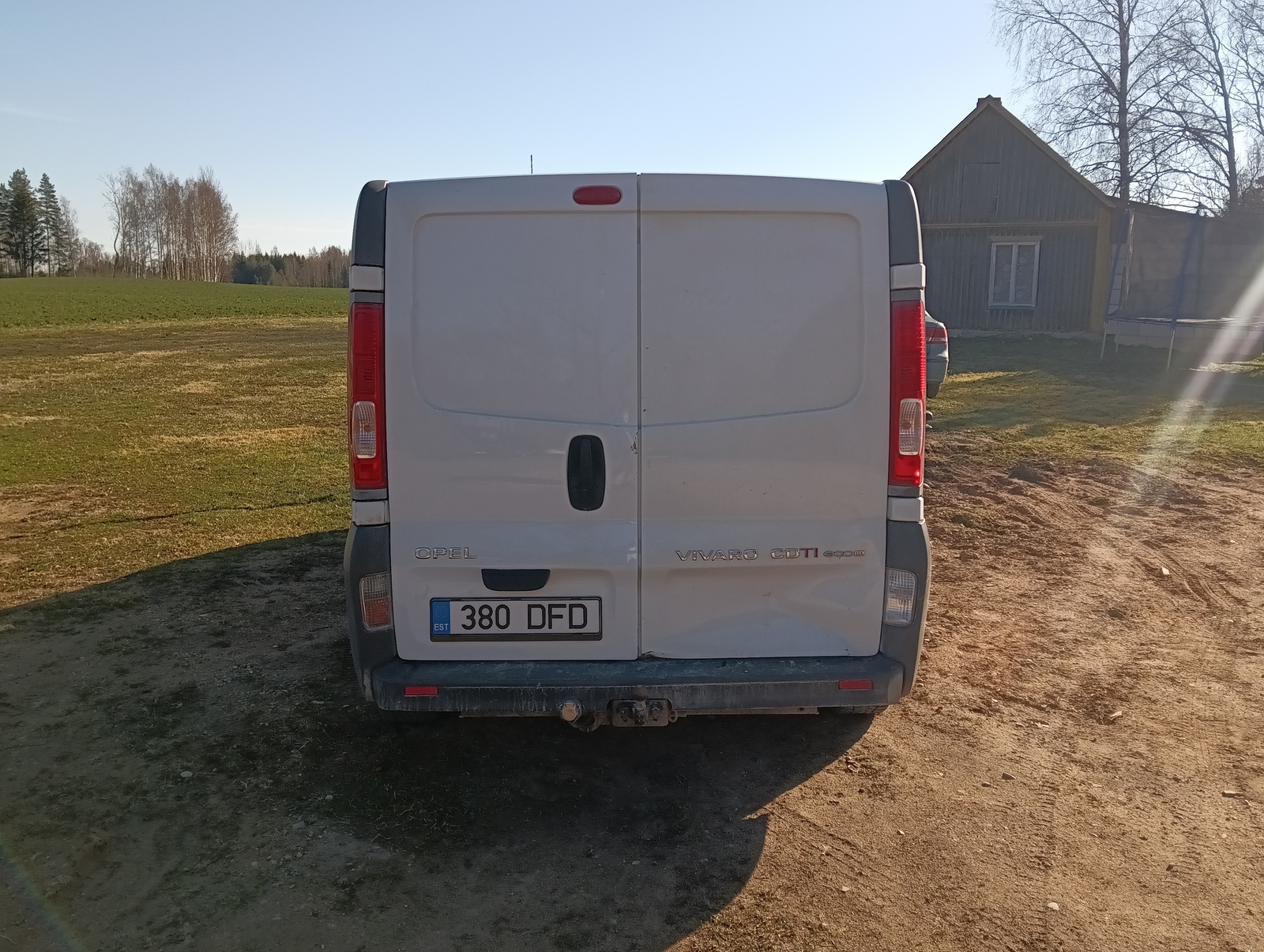 Opel Vivaro 2012, kuva 3/5