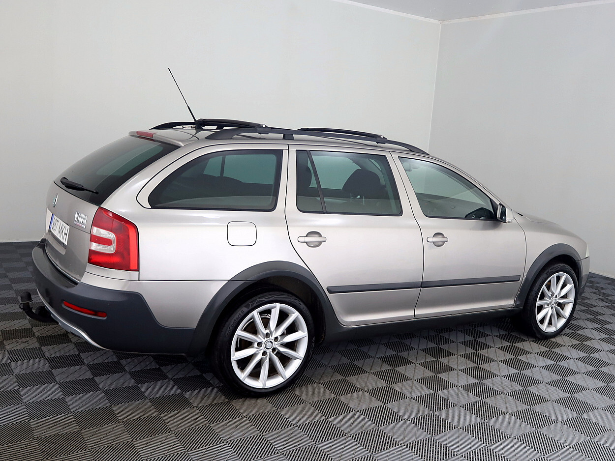 Škoda Octavia 2007, photo 3/9