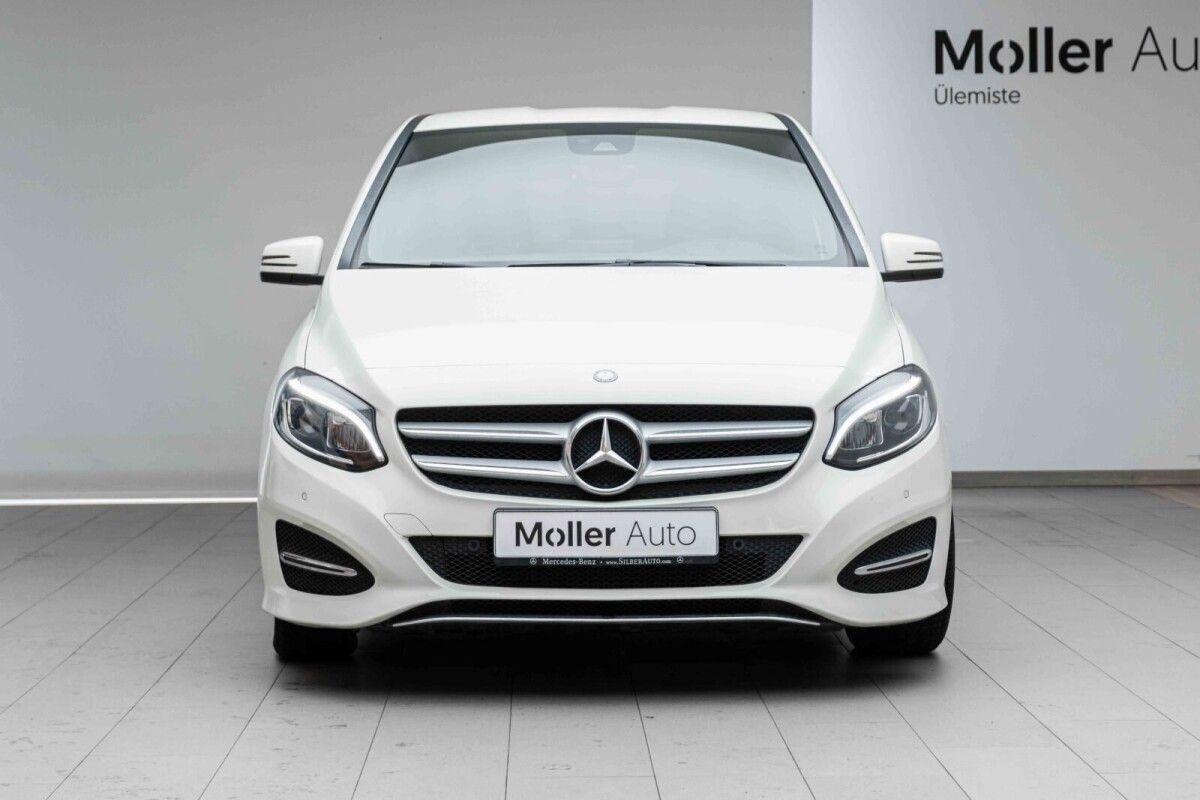 Mercedes-Benz B 180 2016, kuva 3/16