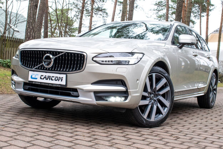 Volvo V90 Cross Country, 2017, 2.0, 235 kW, petrol, automatic, four-wheel drive