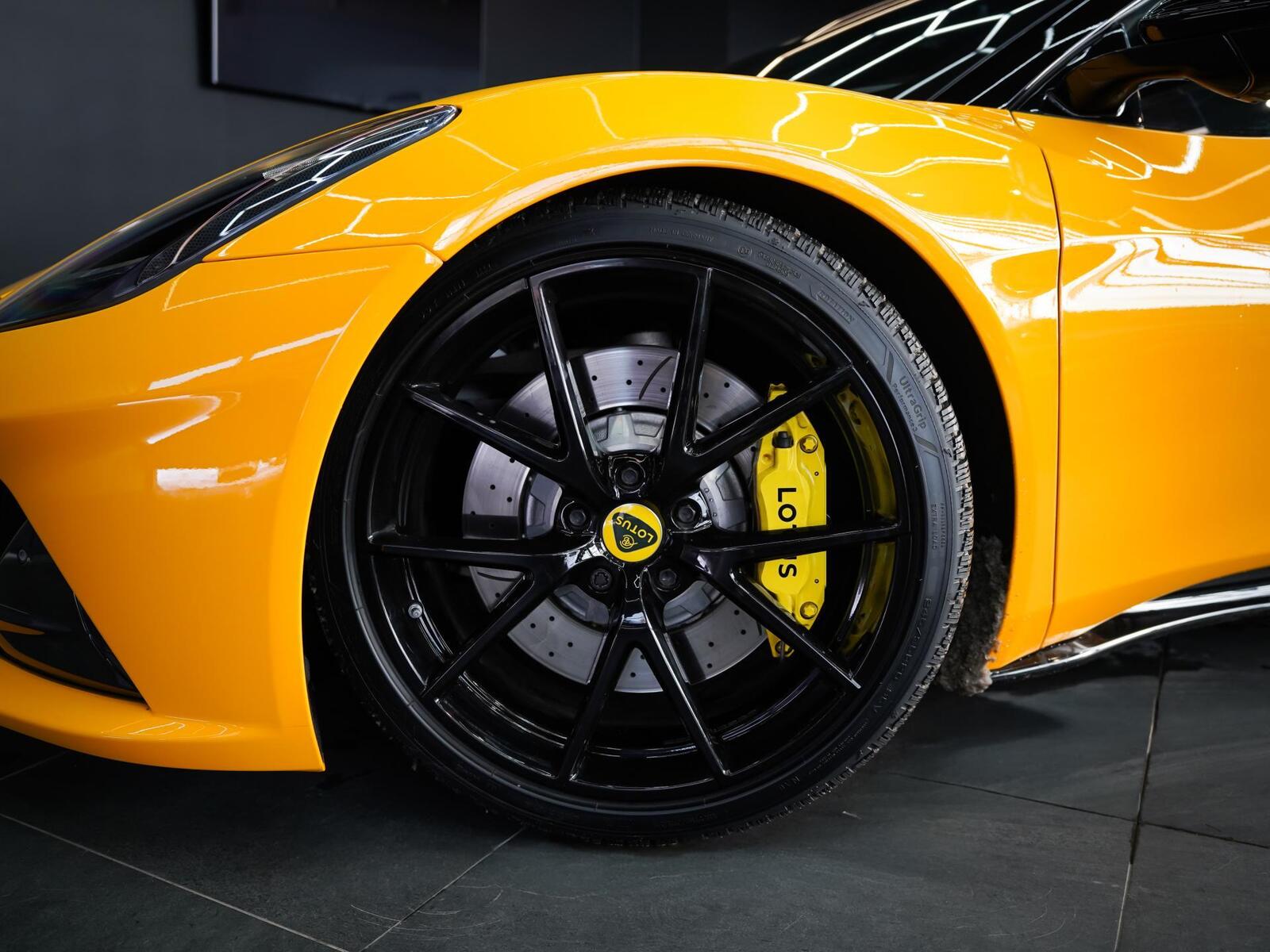 Lotus Emira 2023, photo 4/10