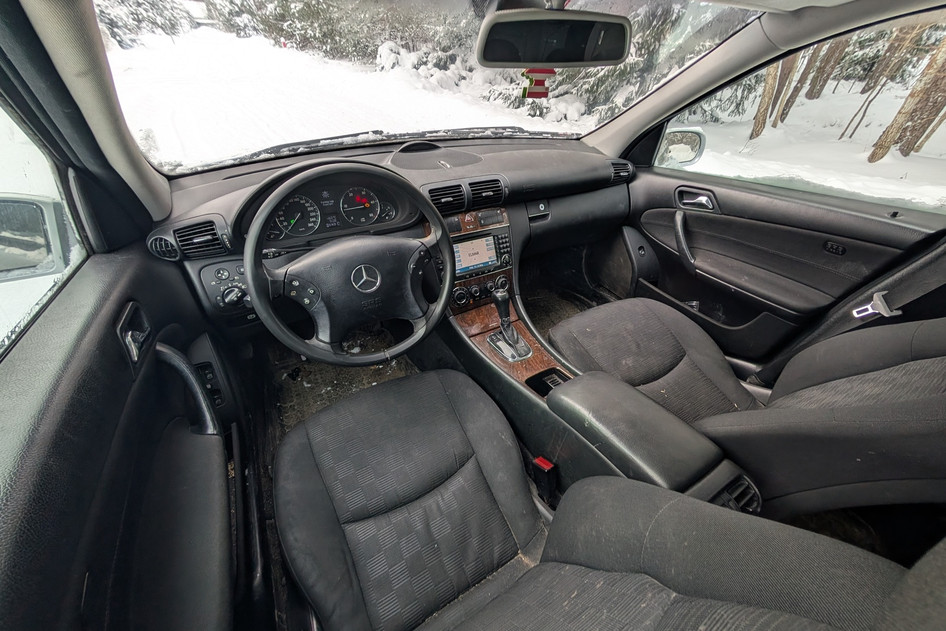 Mercedes-Benz C 220, 2006, 2.1, 110 kW, diesel, automatic, rear-wheel drive