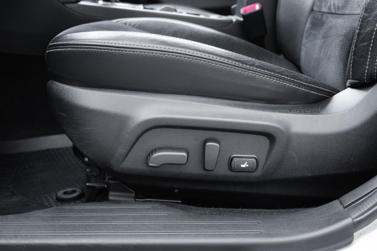 Subaru Outback 2020, photo 7/24