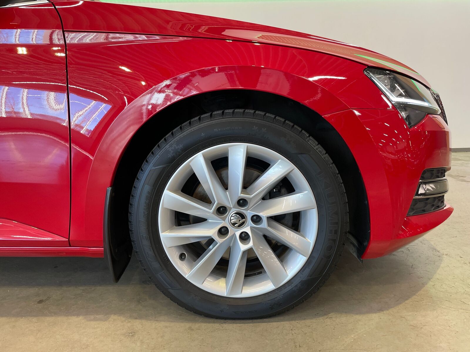 Škoda Superb 2021, kuva 5/22