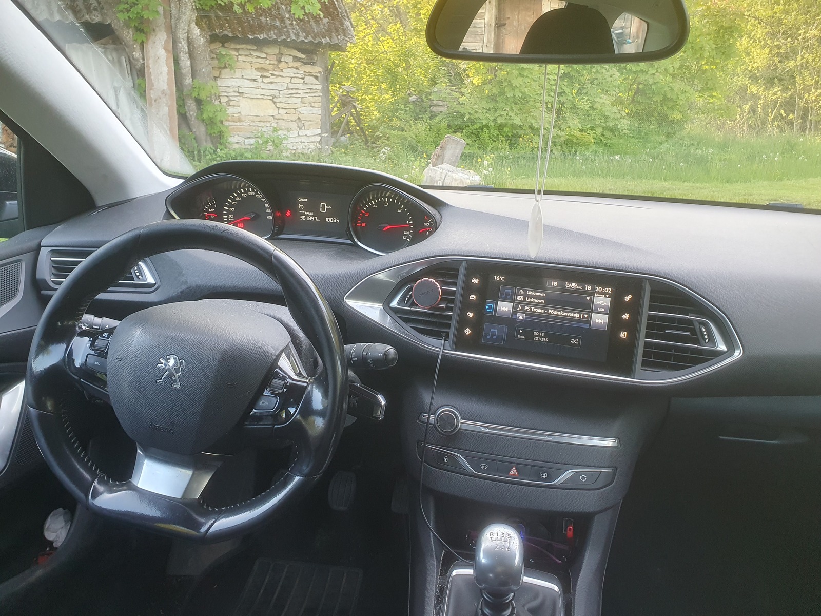 Peugeot 308 2015, kuva 7/7