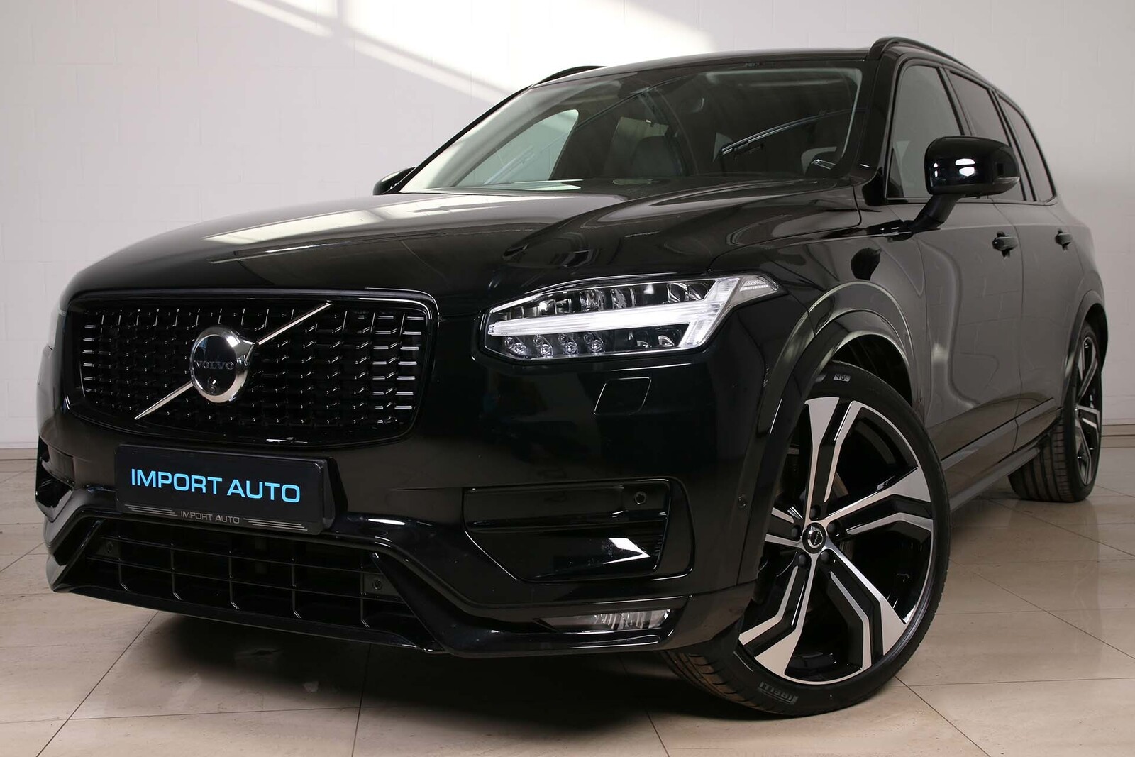 Volvo XC90 AWD ULTIMATE DARK 7 LUXURY FULL 2.0 B5 KERS Mild Hybrid 183kW