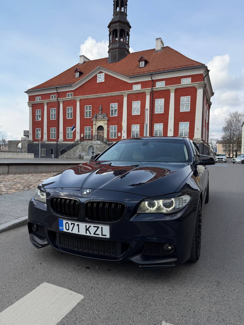 BMW 520 2011, photo 2/9