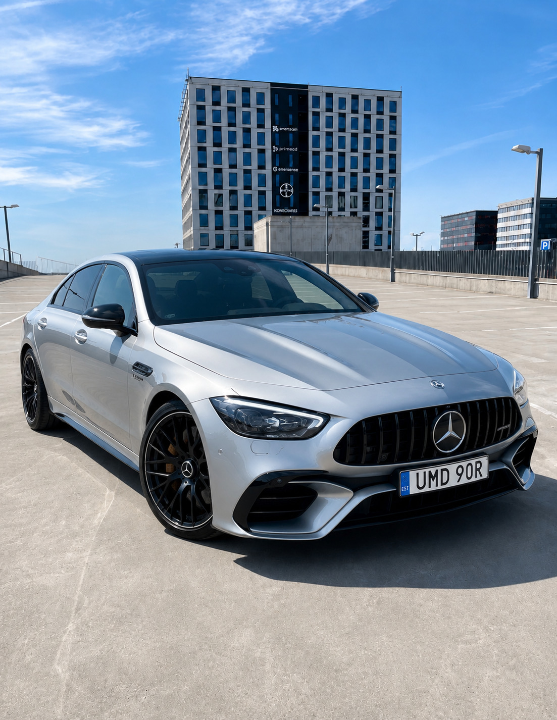 Mercedes-AMG C63 S AMG E PERFORMANCE. pistik elekter