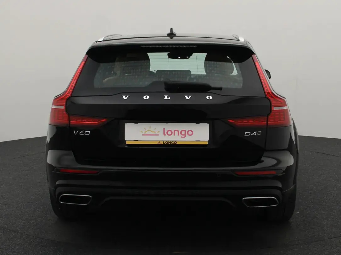 Volvo V60 Cross Country 2019, photo 5/40