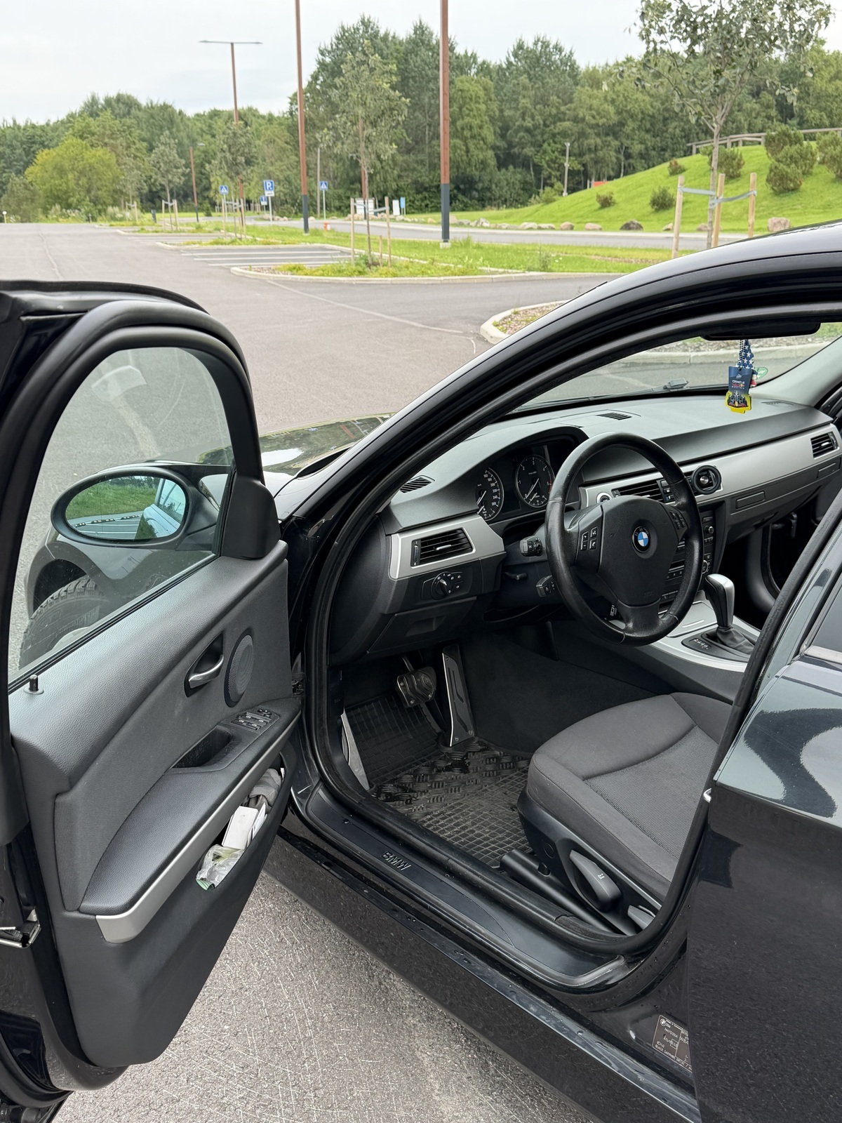 BMW 320 2008, kuva 5/10