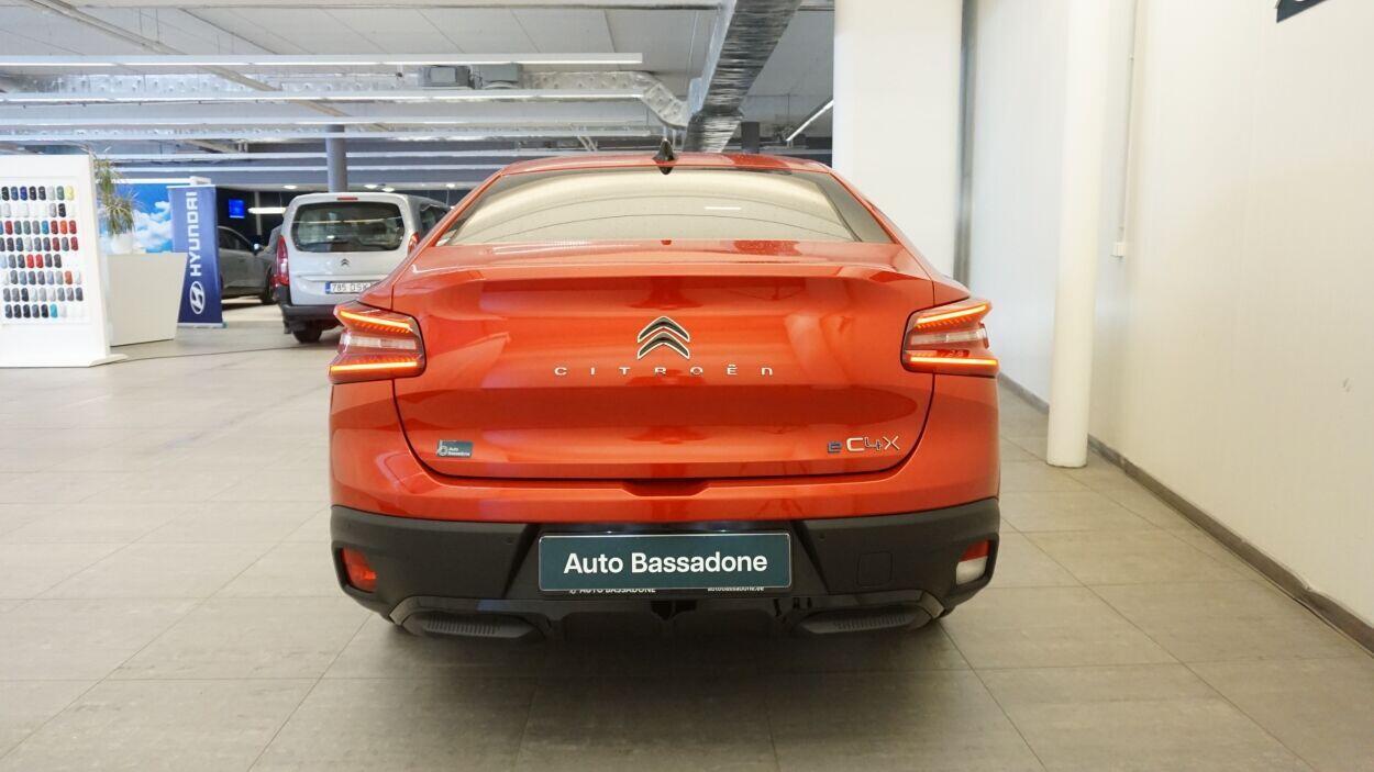 Citroën C4 X 2023, photo 5/10