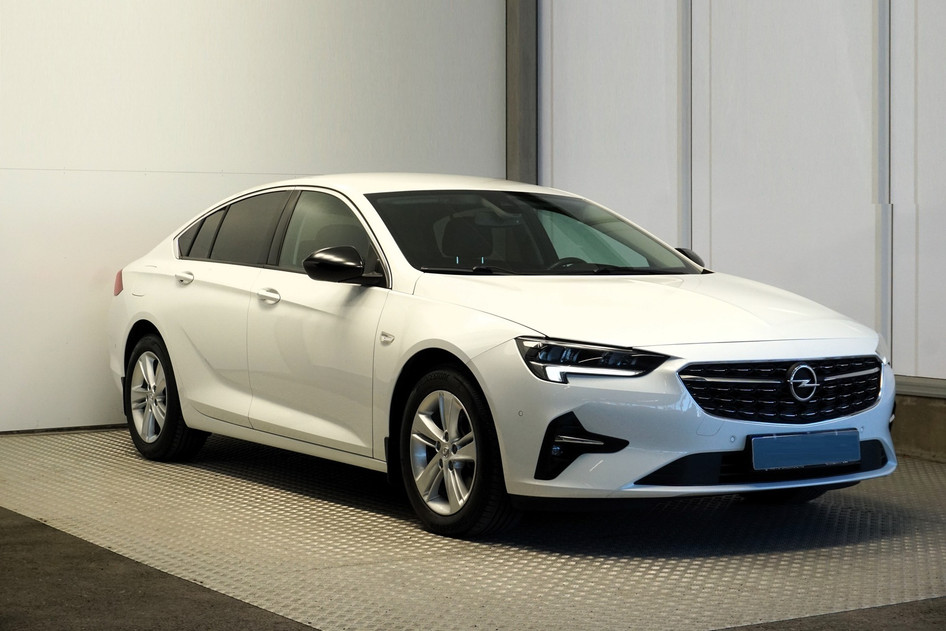 Opel Insignia, 2022, 2.0, 147 kW, бензин, автомат, передний привод