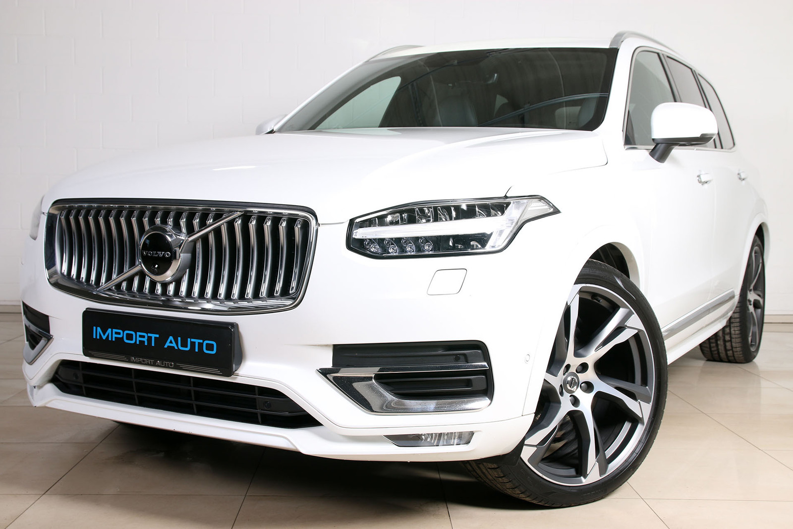 Volvo XC90 AWD INSCRIPTION LUXURY XENIUM FULL 2.0 B5 KERS Mild Hybrid 183kW