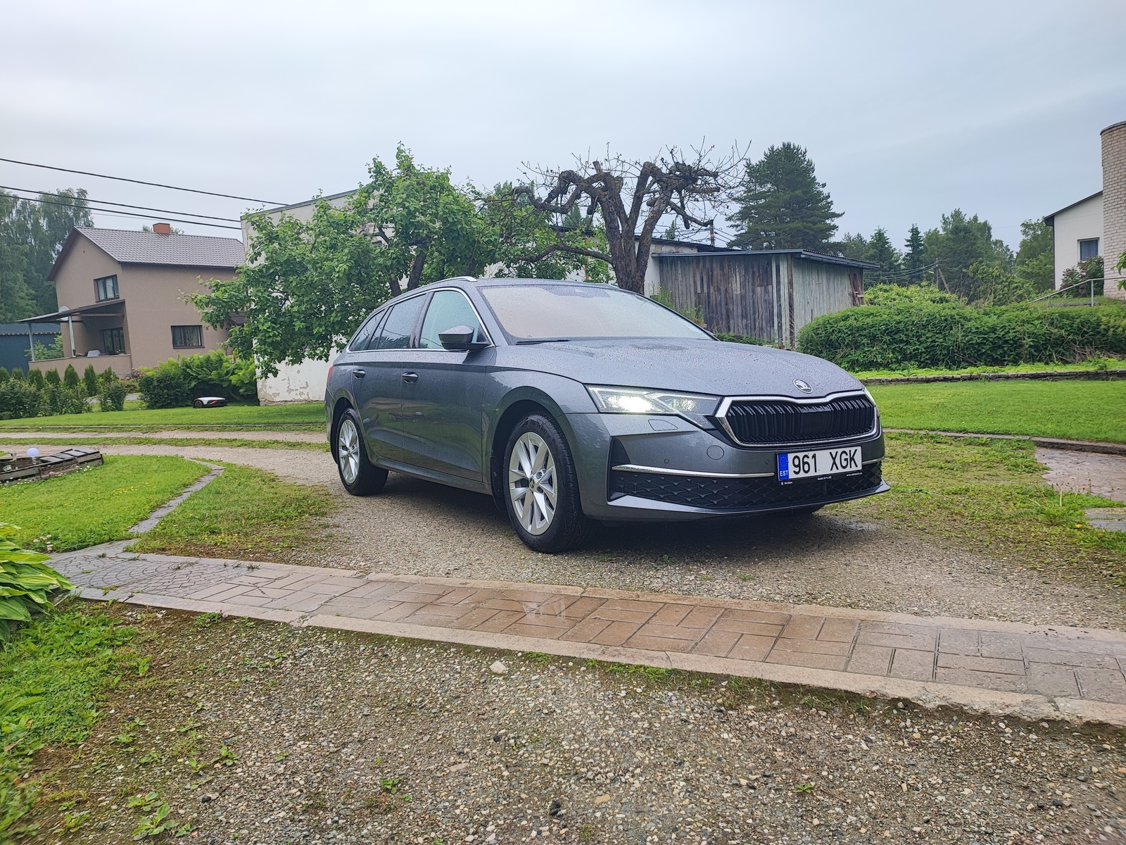 Škoda Octavia 2024, photo 2/14