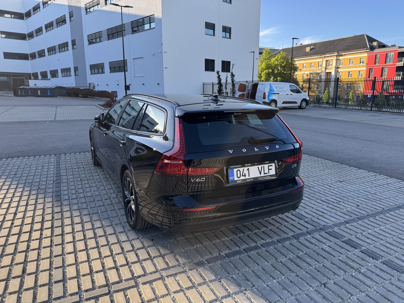 Volvo V60 2019, kuva 5/18