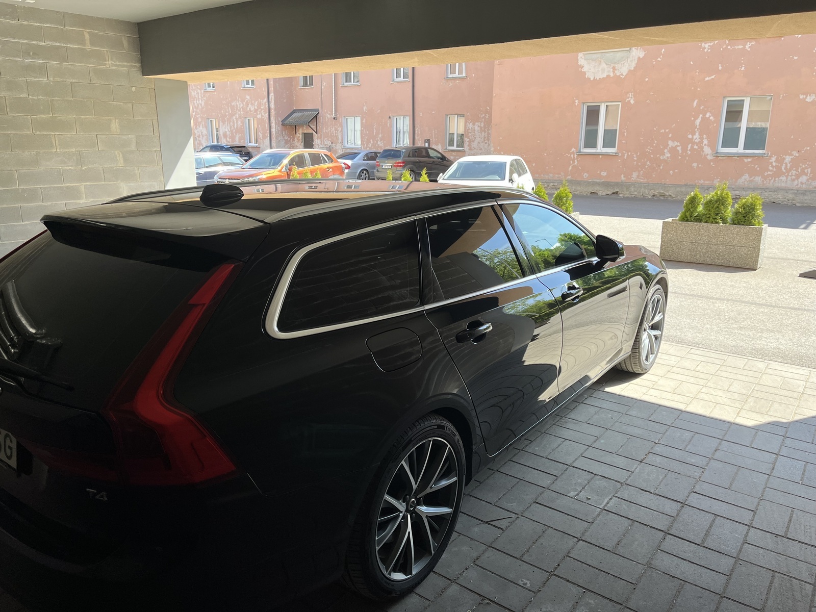 Volvo V90 2018, photo 5/27