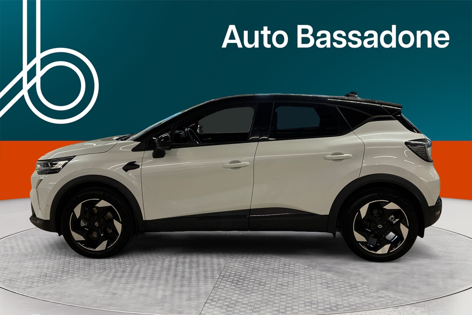 Renault Captur 2024, photo 2/10