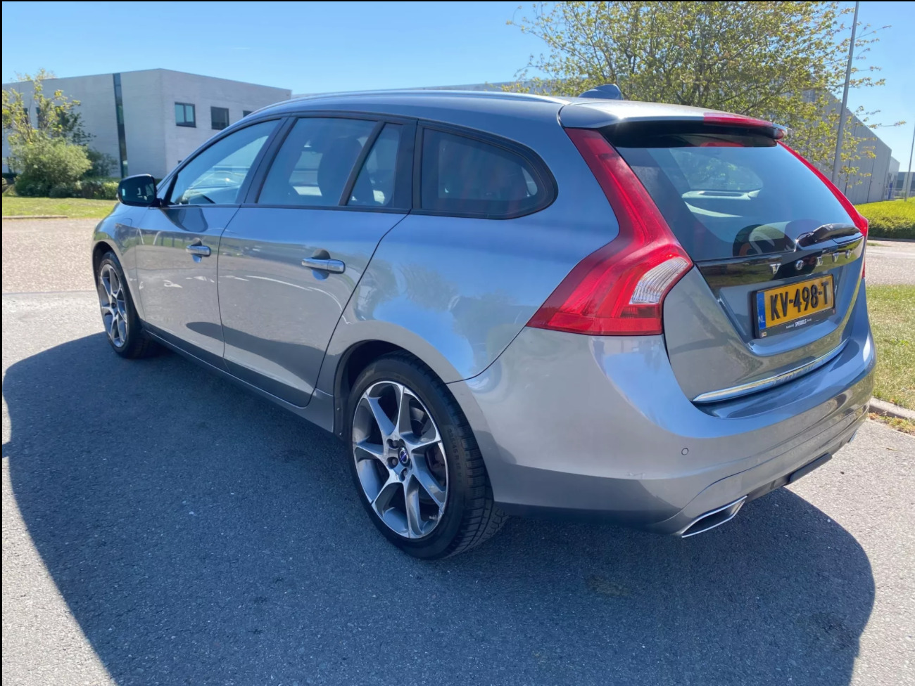 Volvo V60 2016, kuva 4/9