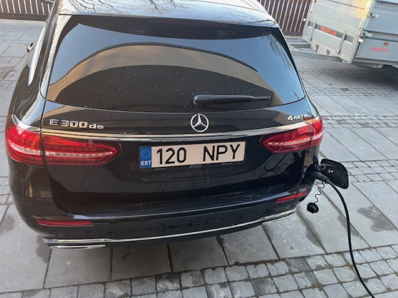 Mercedes-Benz E 300 2021, kuva 7/17