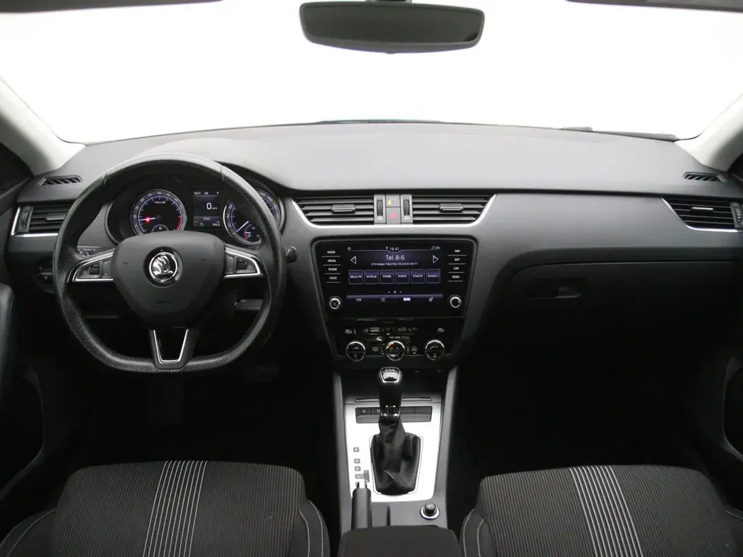 Škoda Octavia 2017, photo 2/30