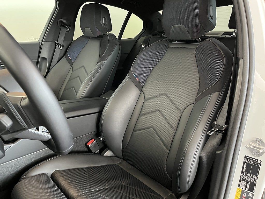 BMW i5 2024, photo 7/29