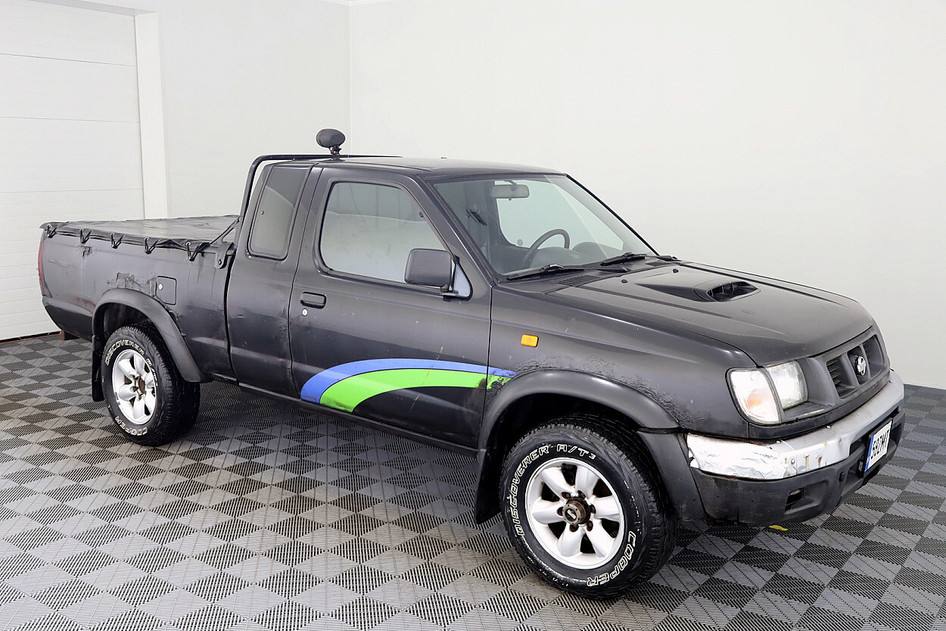 Nissan PickUp, 2000, 2.5, 76 kW, дизель, механическая, полный привод