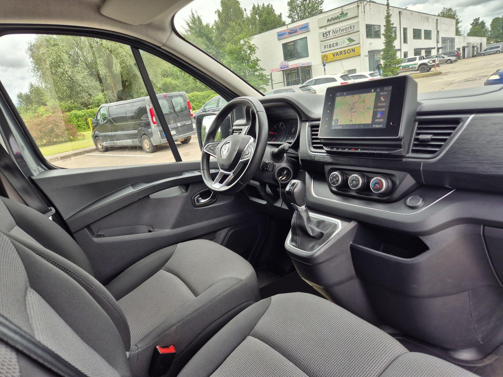 Renault Trafic 2023, photo 3/9