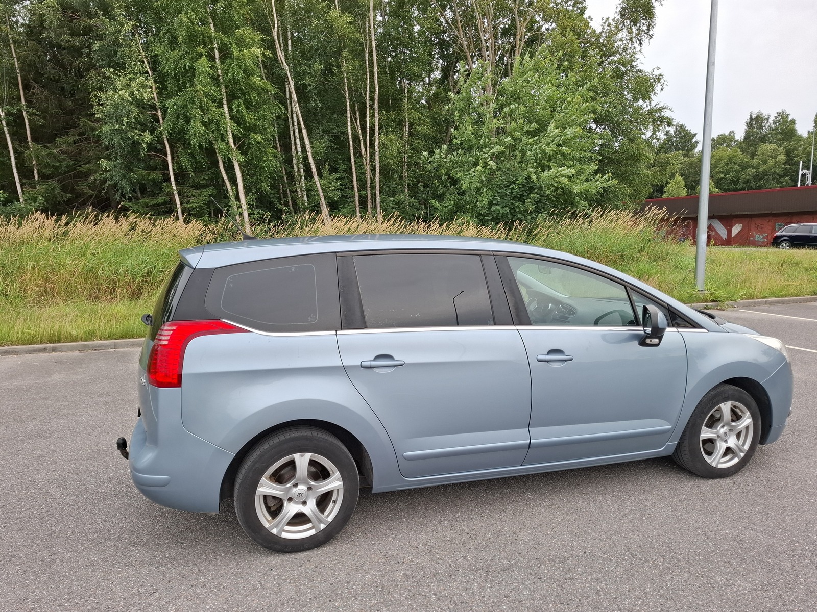 Peugeot 5008 2010, kuva 5/15