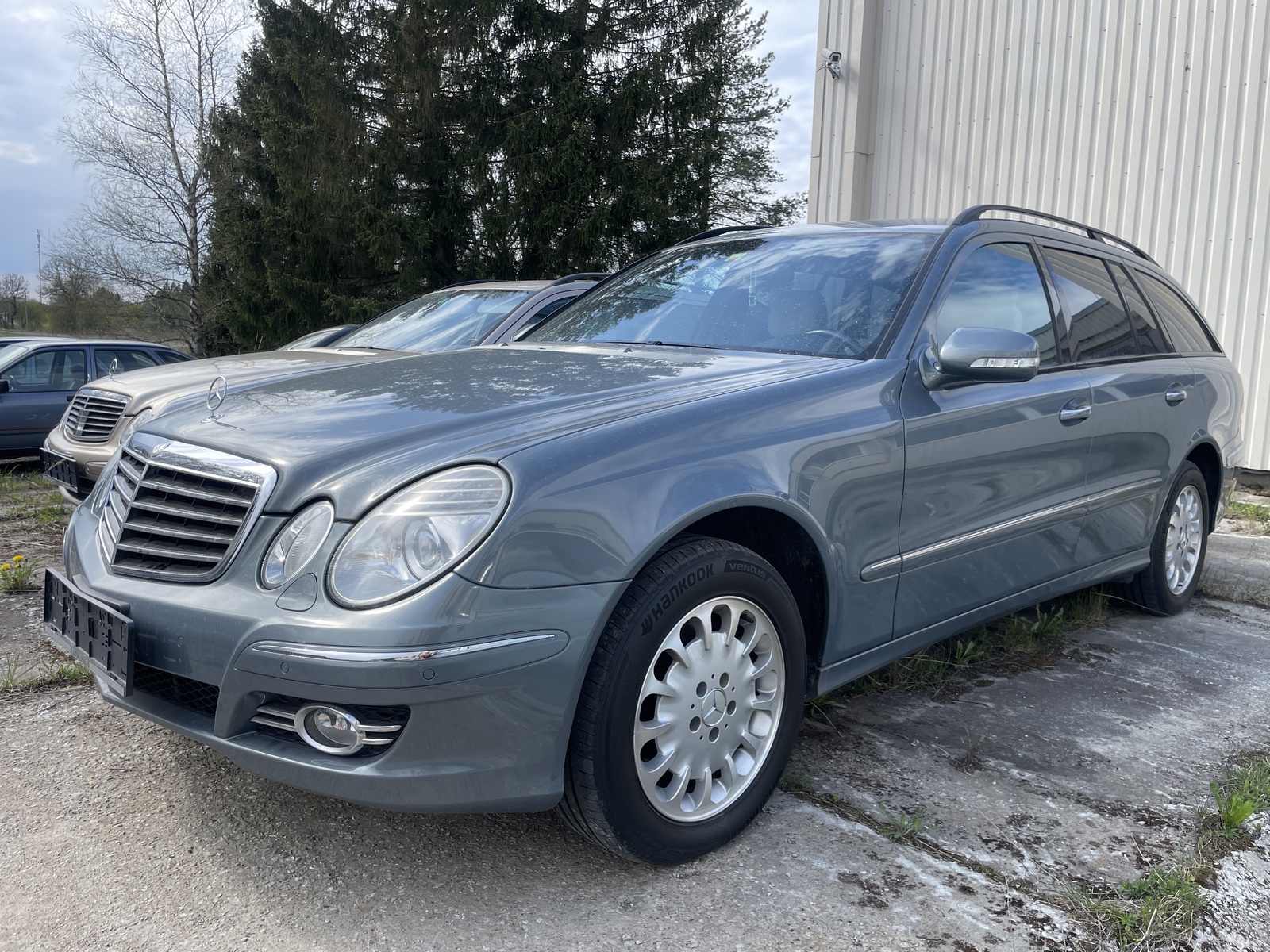 Mercedes-Benz E 320