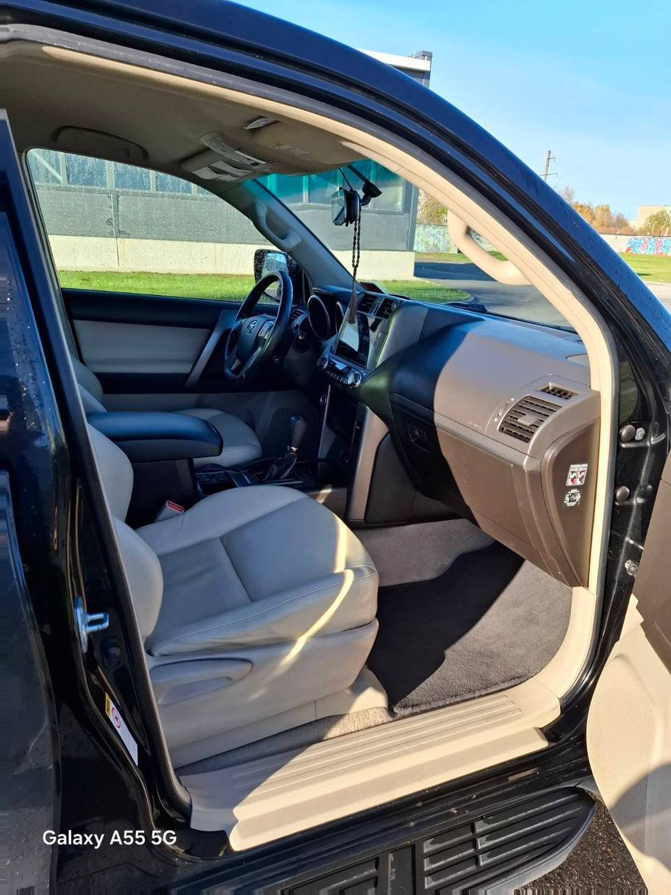 Toyota Land Cruiser 2013, kuva 3/6