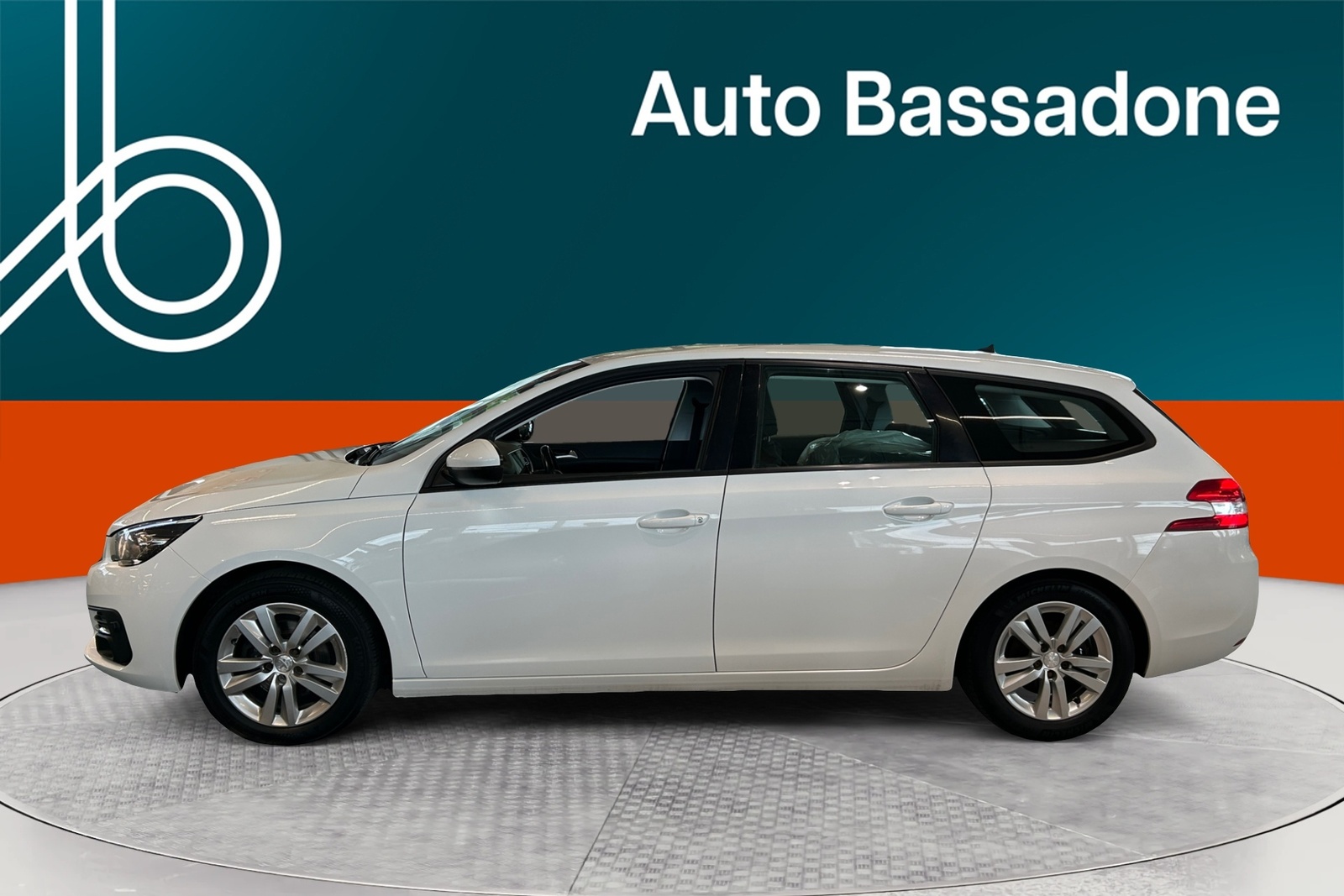 Peugeot 308 2021, photo 2/20