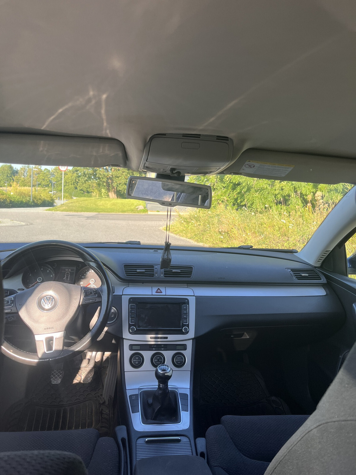 Volkswagen Passat 2009, photo 6/7