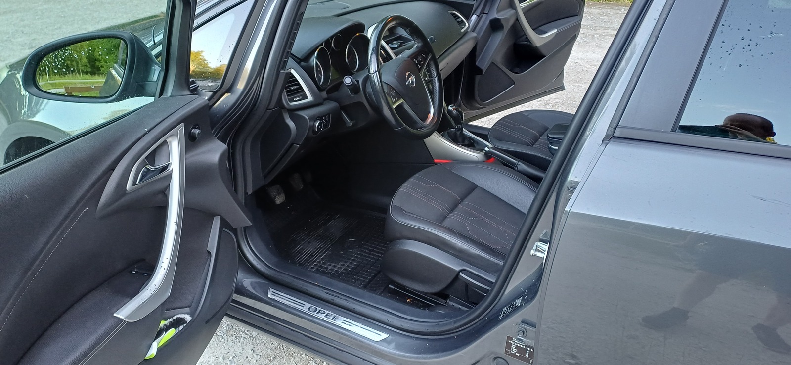 Opel Astra 2012, kuva 7/10