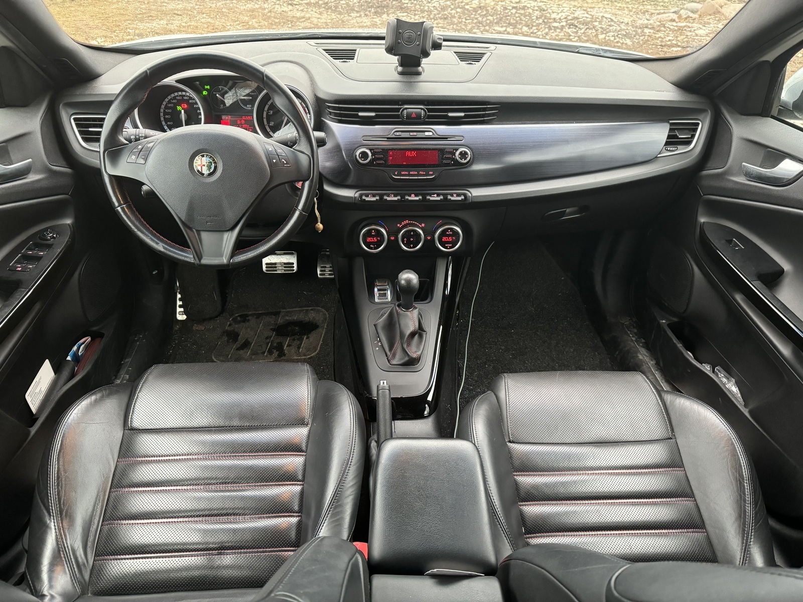 Alfa Romeo Giulietta 2012, photo 5/6