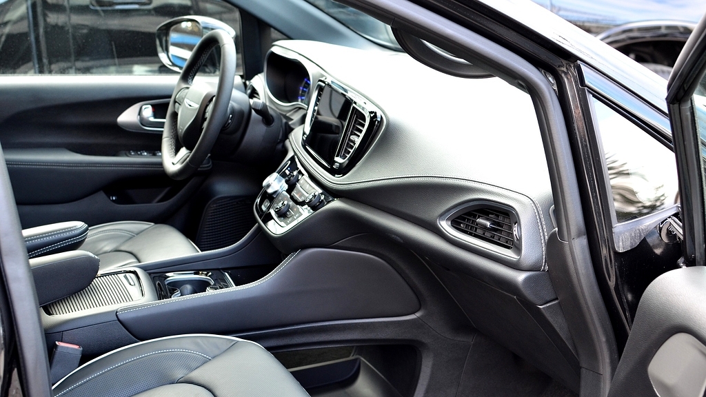 Chrysler Pacifica 2026, photo 6/9