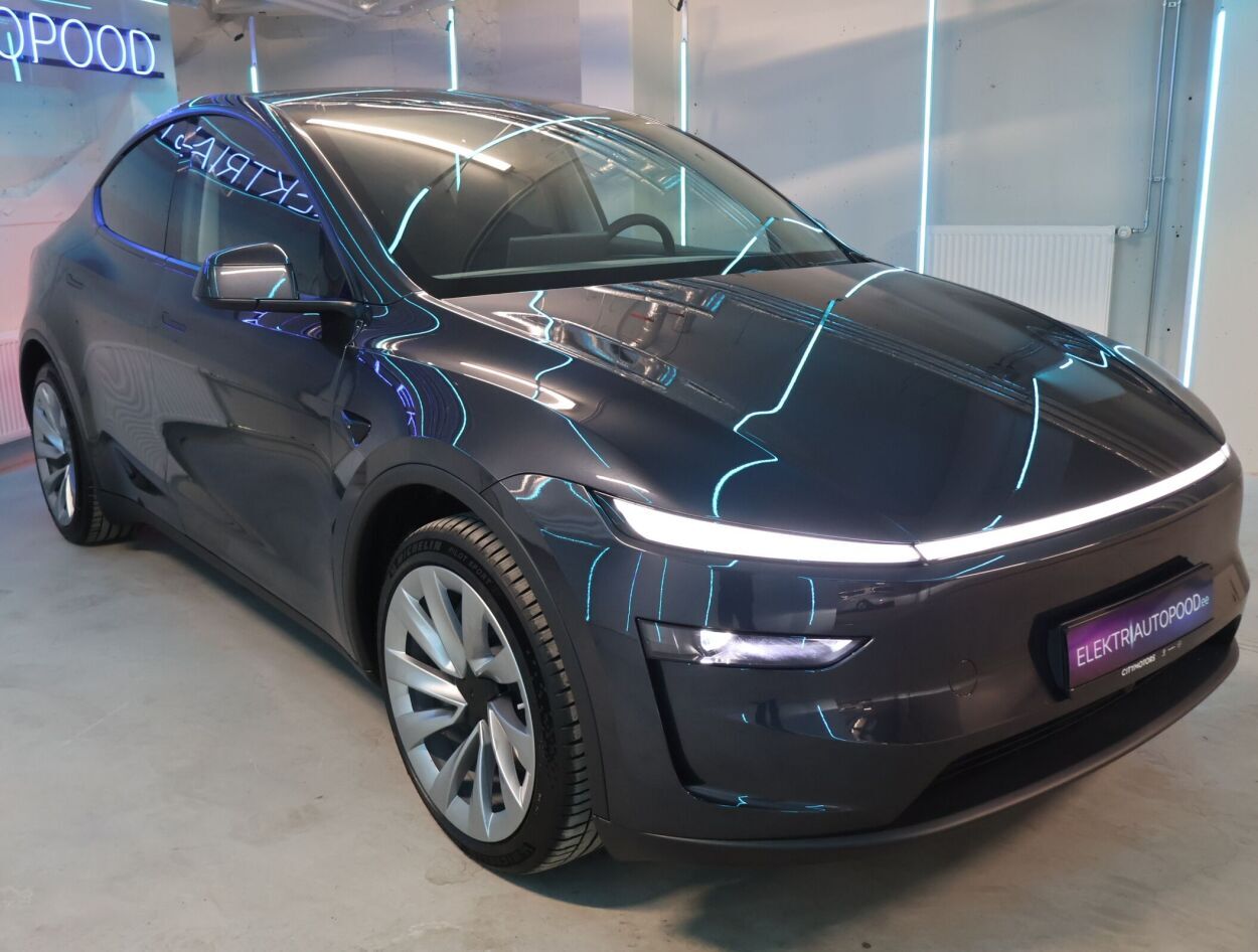 Tesla Model Y 2026, photo 4/26