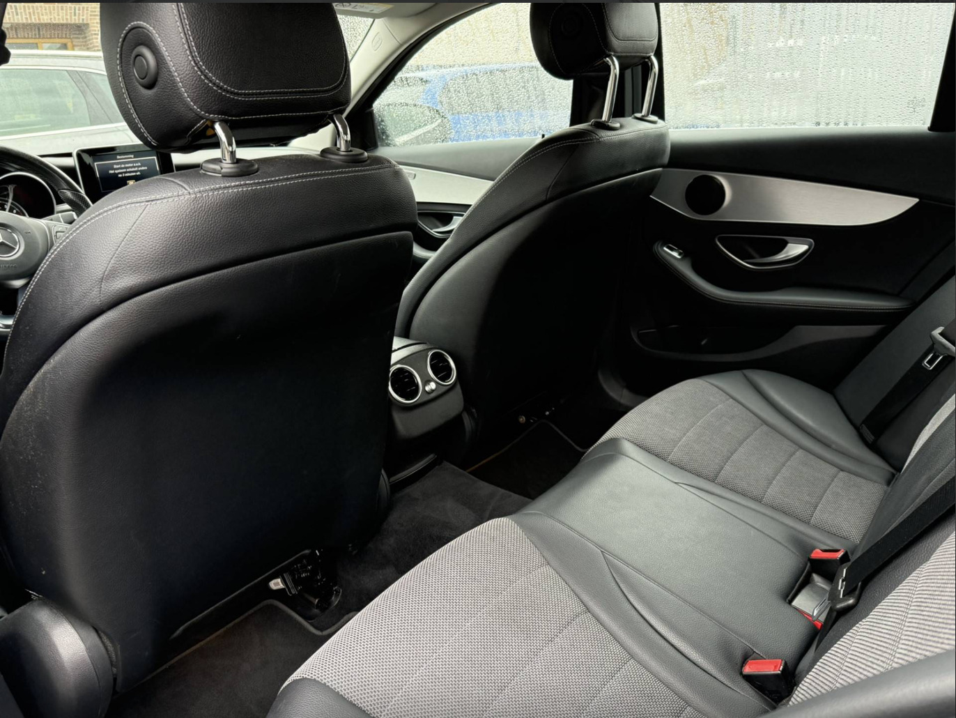 Mercedes-Benz C 350 2016, photo 7/11